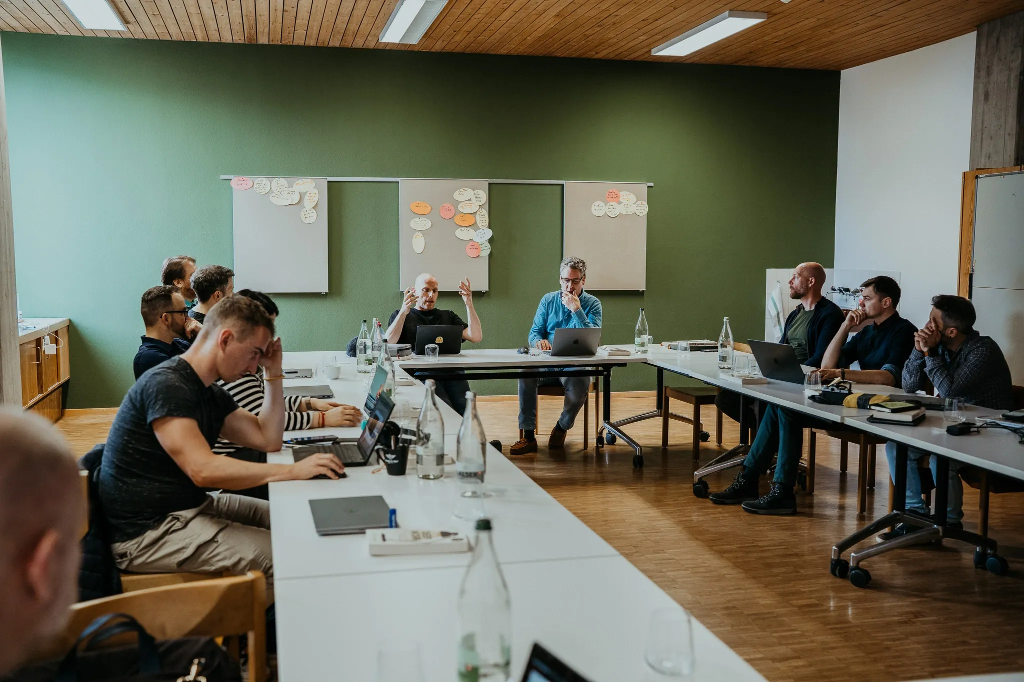 Das Schweizer Team während eines Workshops